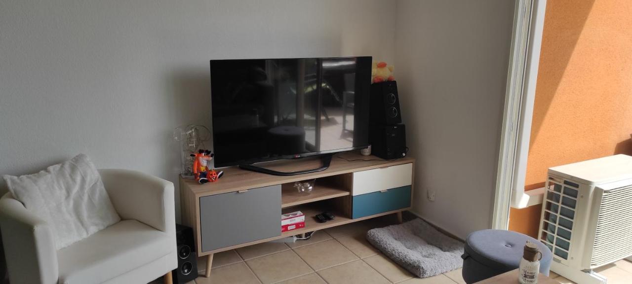 Appartement Avec Grande Terrasse A 15 Mn De La Mer Saint-Estève Екстериор снимка